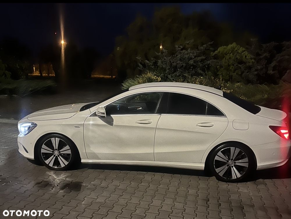 Mercedes-Benz CLA - 4