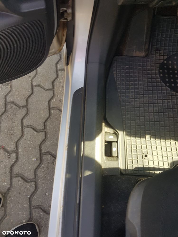 Toyota Corolla 1.6 Luna - 9