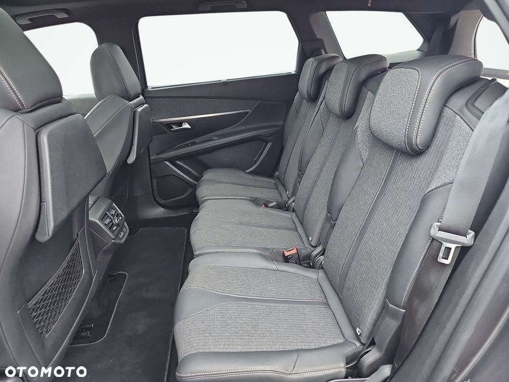 Peugeot 5008 1.6 PureTech GT Line S&S EAT8 - 24