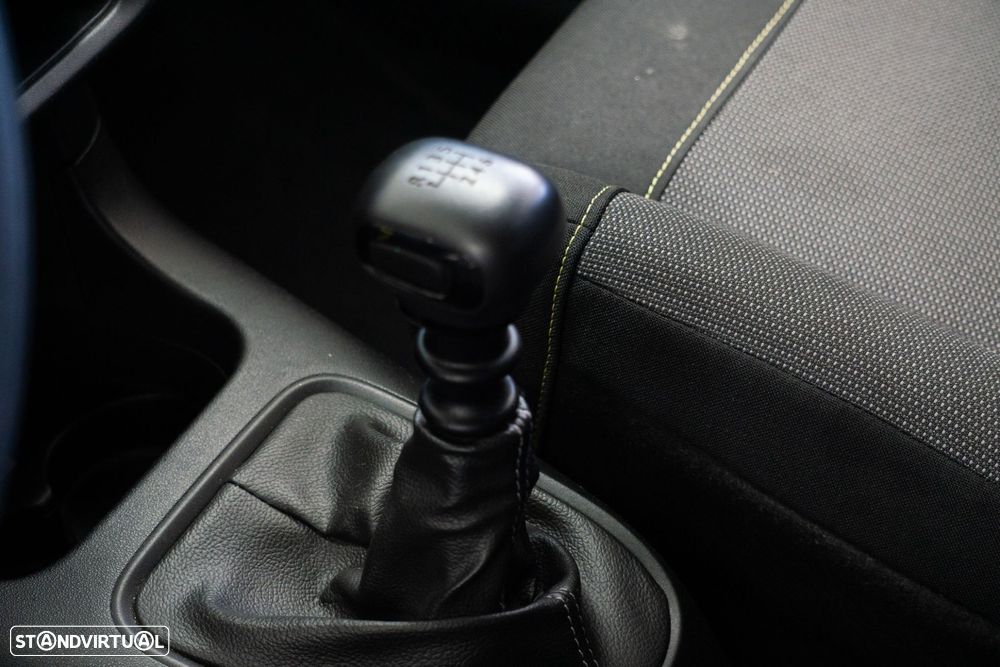 Citroën C3 1.5 BlueHDi Shine - 21