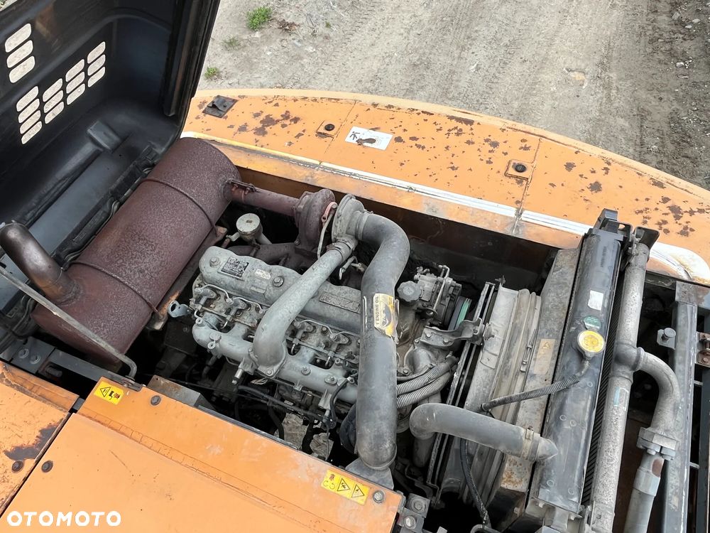 Case CX240 - 27