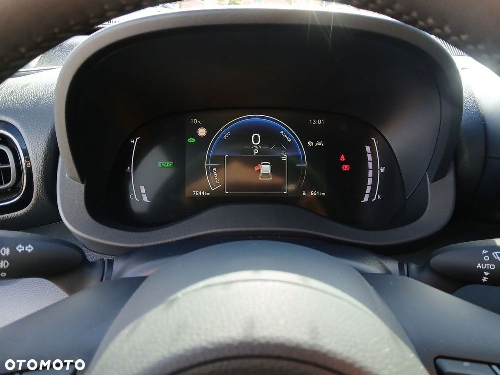 Toyota Yaris Hybrid 1.5 Style - 28