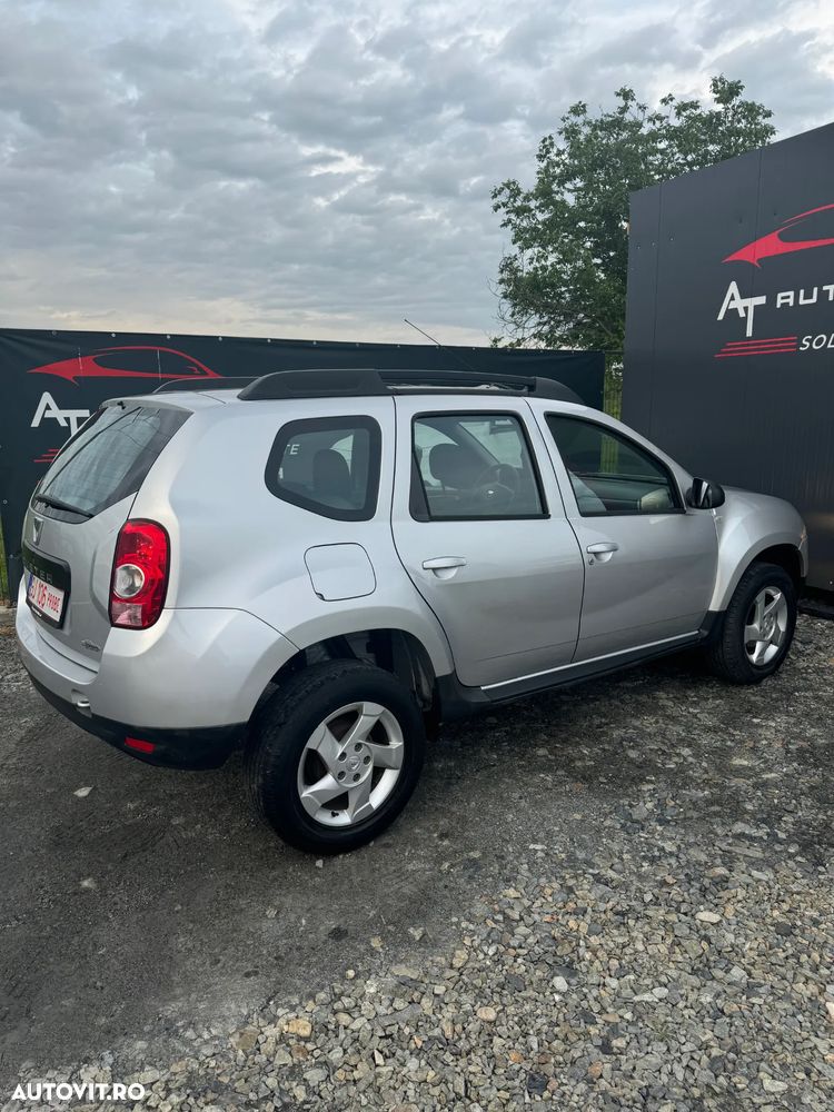 Dacia Duster 1.6 4x2 Laureate - 10