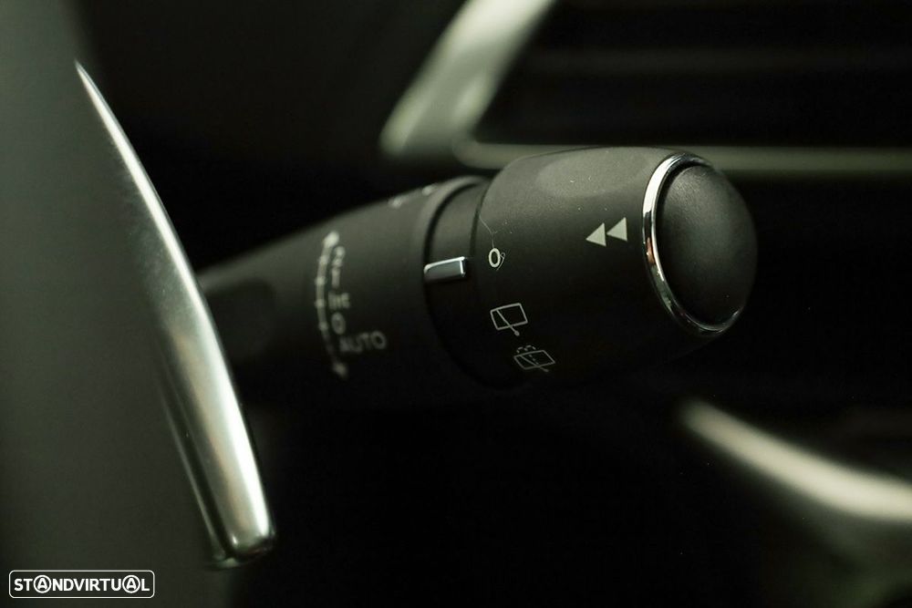 Peugeot 3008 1.6 Hybrid Allure e-EAT8 - 20