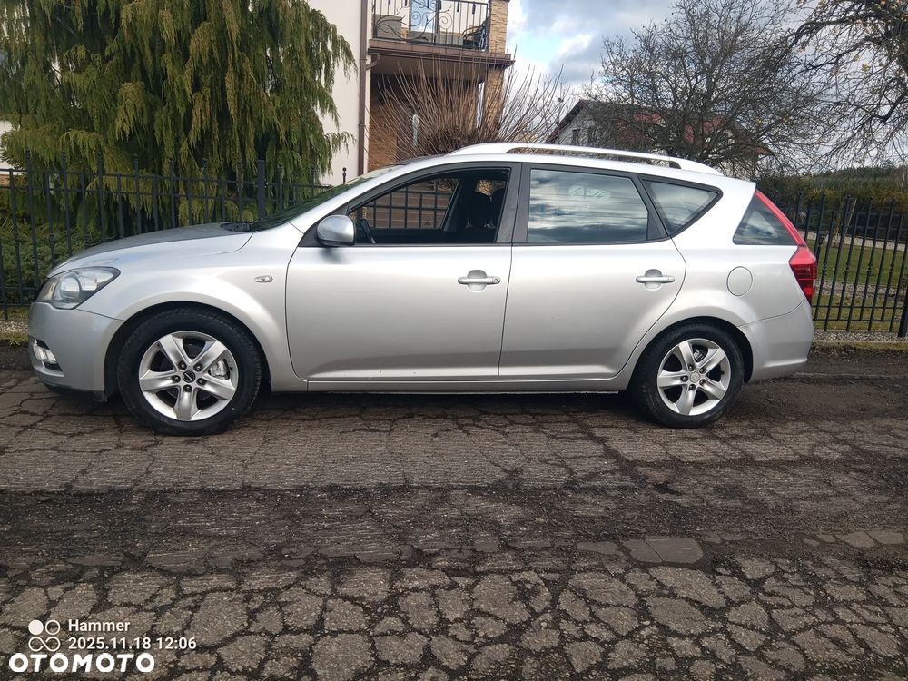 Kia Ceed 1.6 CRDi Vision - 6