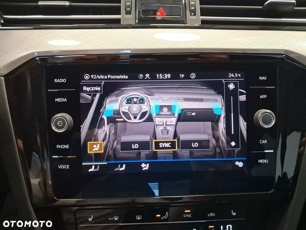 Volkswagen Passat - 20
