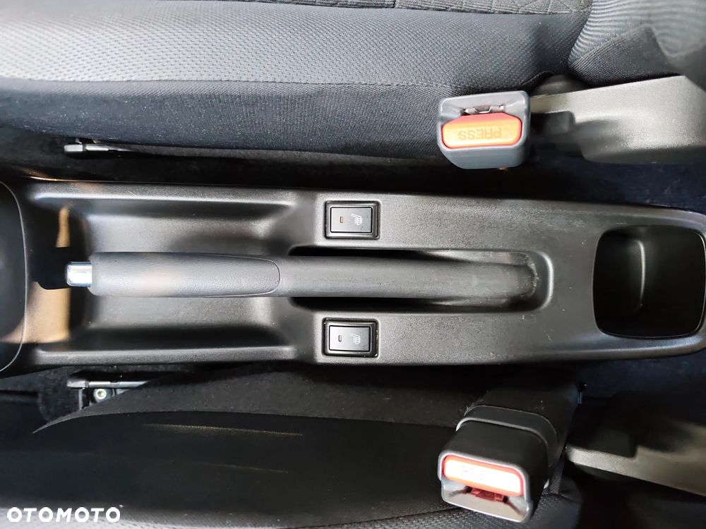 Suzuki Swift 1.2 Dualjet SHVS Premium Plus CVT - 29