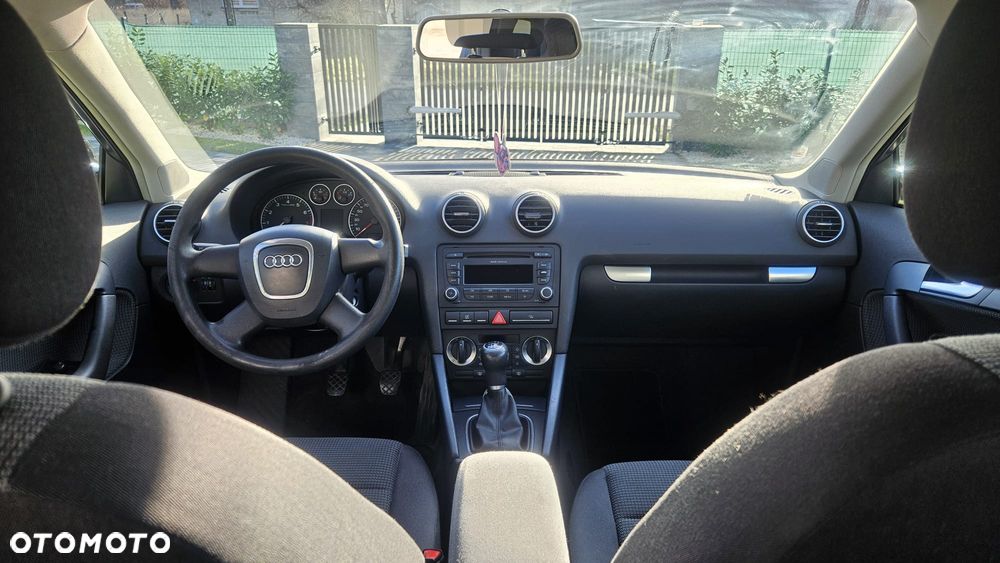 Audi A3 Sportback 1.6 Ambition - 14