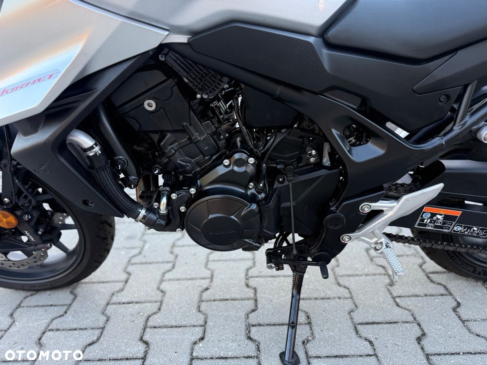 Honda Hornet - 25