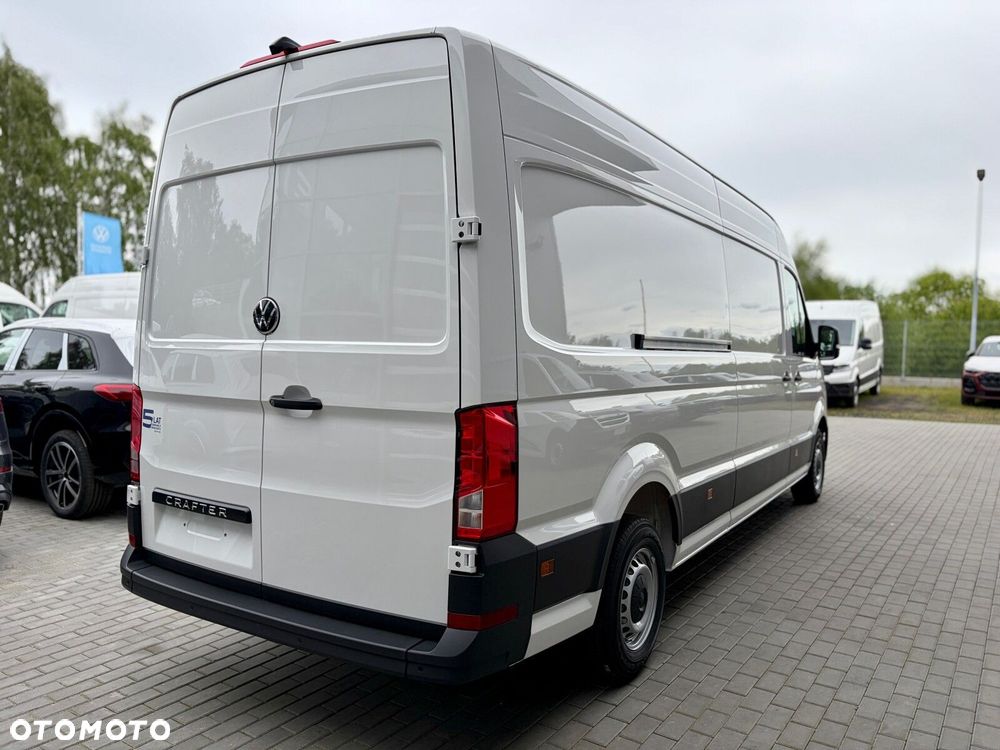 Volkswagen Crafter 35 2.0 TDI L4H3 4490 140 KM - 12