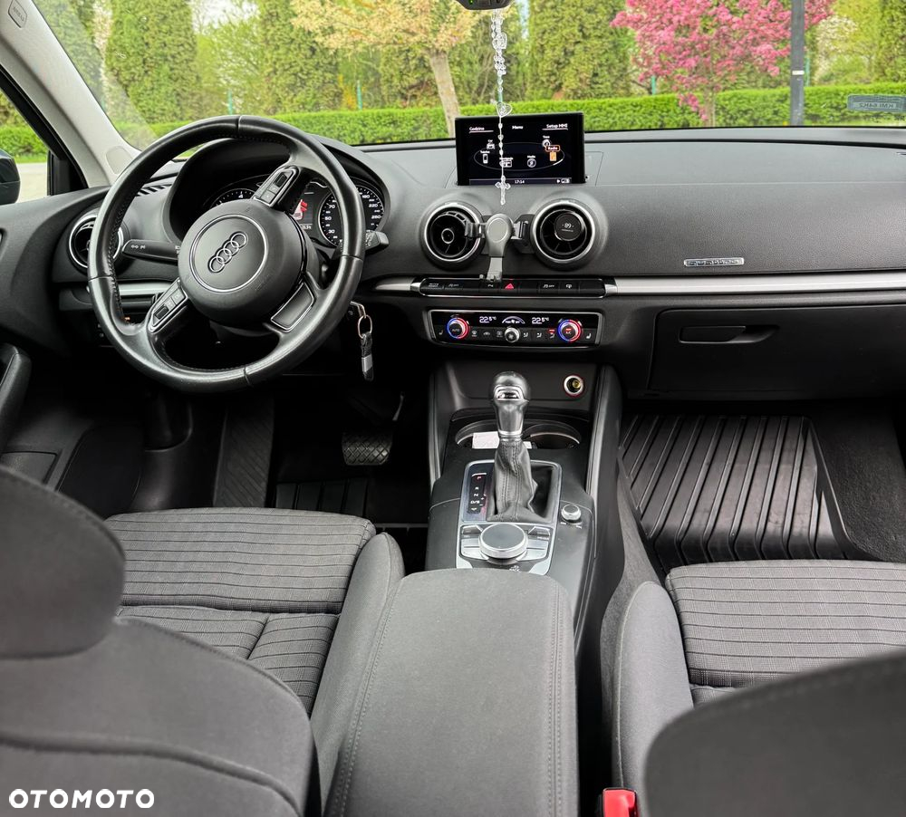 Audi A3 2.0 TDI Sportback (clean diesel) quattro S tronic Attraction - 12