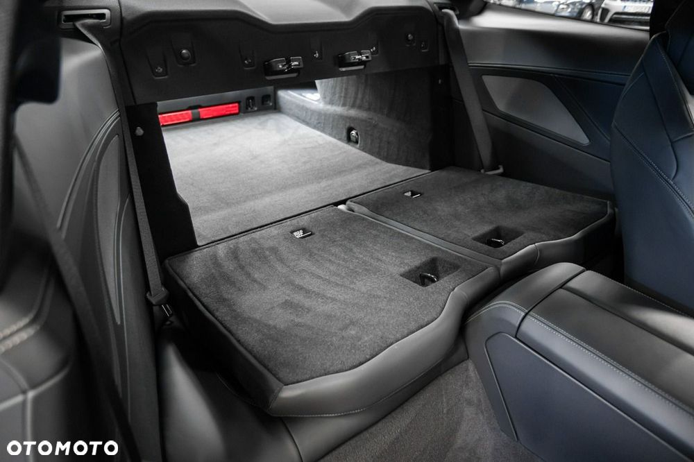 BMW Seria 8 M850i xDrive - 28