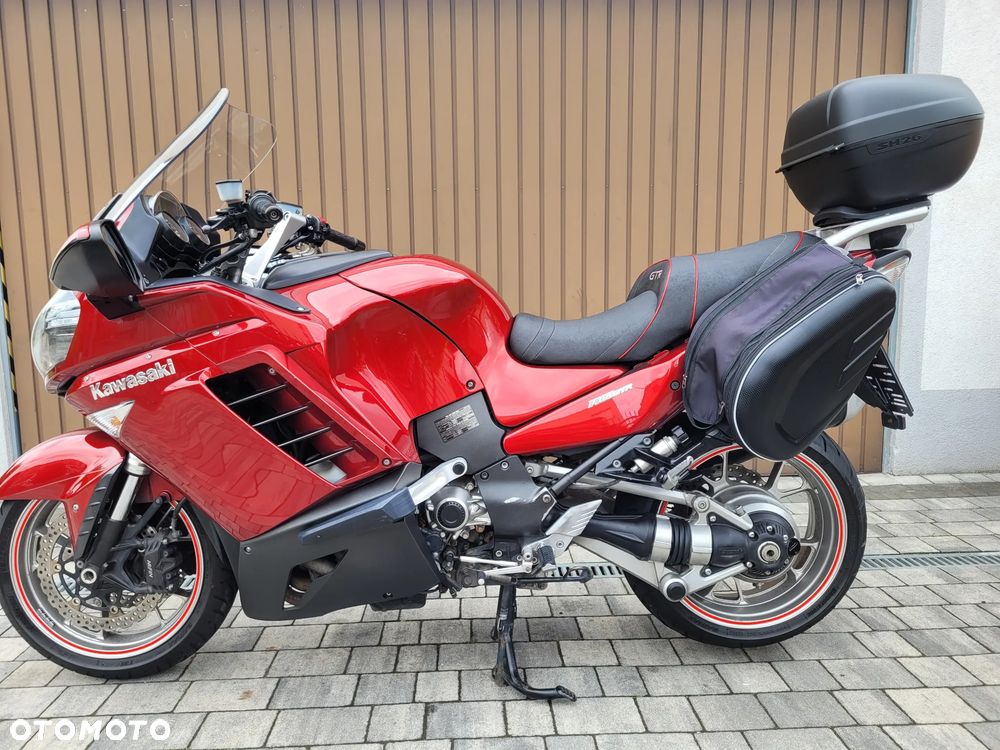 Kawasaki GTR - 7