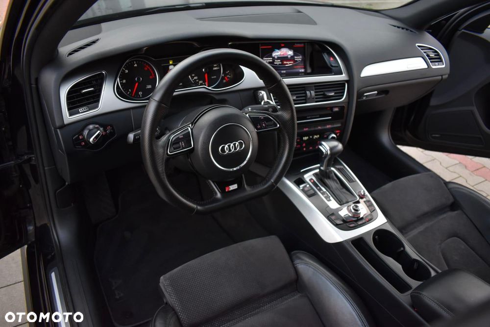 Audi A4 Limousine - 11