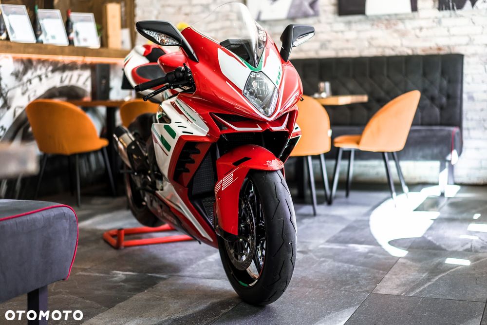 MV AGUSTA F3 - 2
