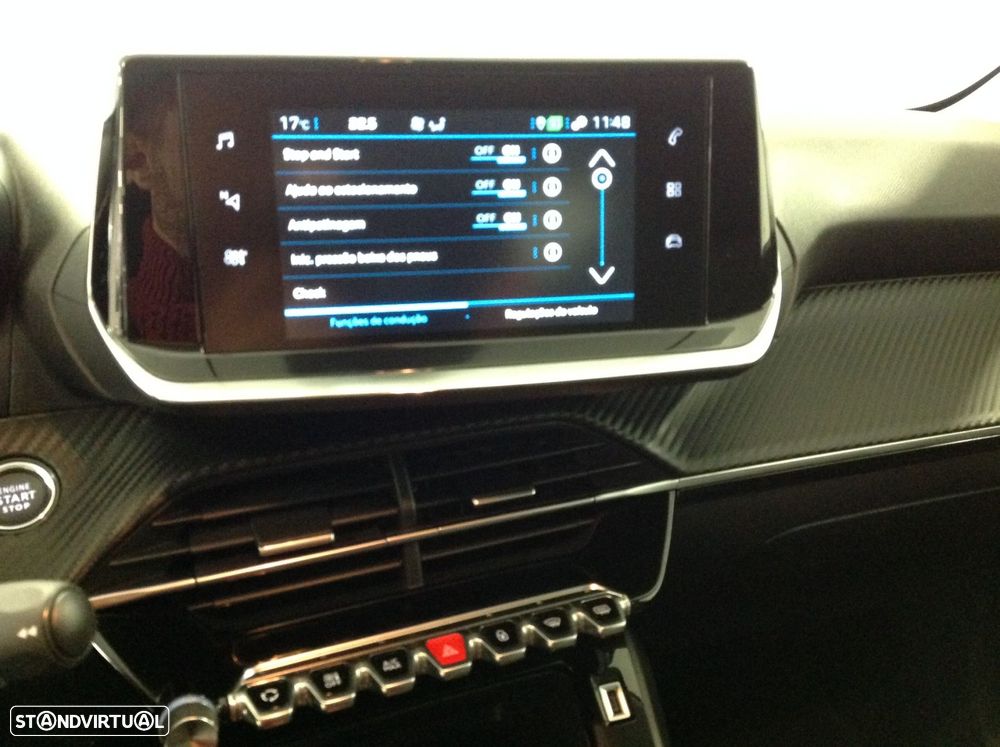 Peugeot 208 1.2 PureTech Allure - 42