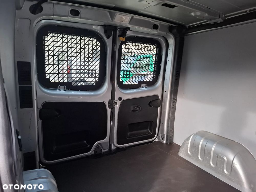 Opel VIVARO 2015 1.6CDTI 120KM KLIMA 3osobowy - 28