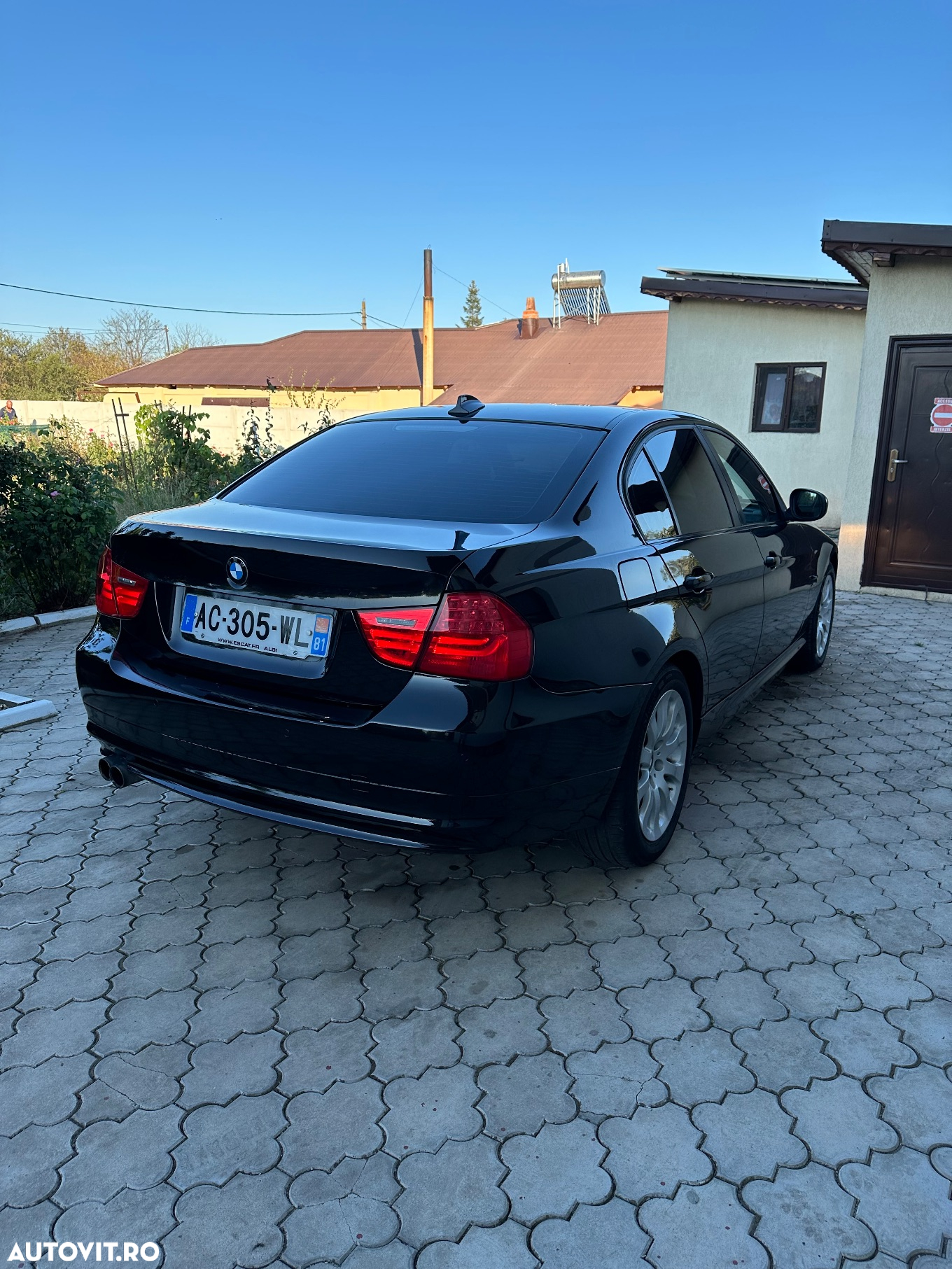 BMW Seria 3 330d xDrive DPF Touring Aut. Edition Exclusive - 10