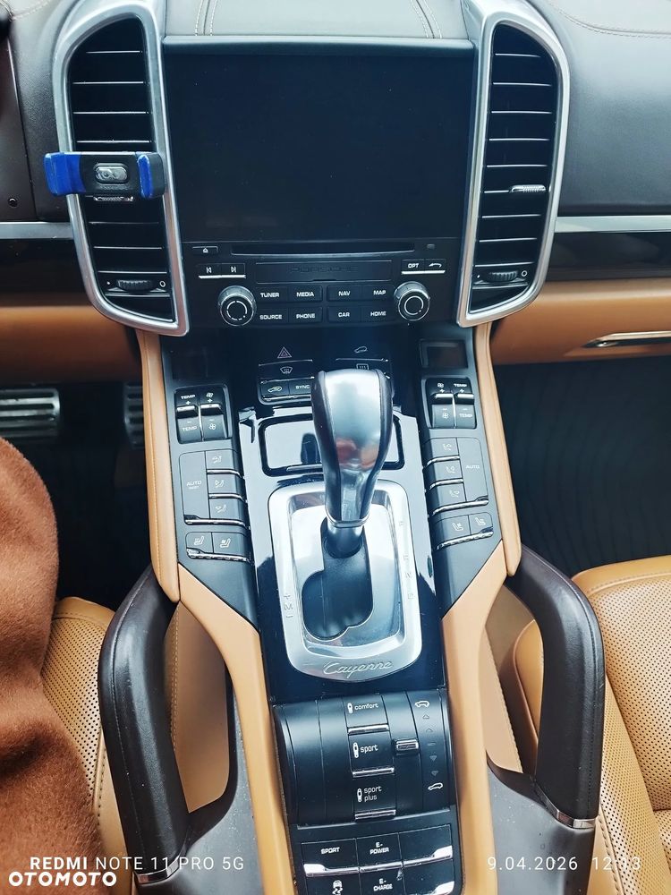 Porsche Cayenne S E-Hybrid - 8