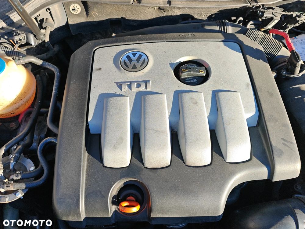 Volkswagen Passat - 6