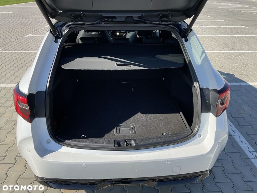 Toyota Corolla 1.8 Hybrid GR Sport Dynamic - 17
