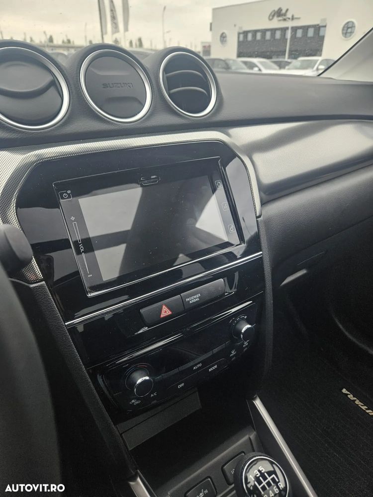 Suzuki Vitara 1.4 ALLGRIP Luxus - 9