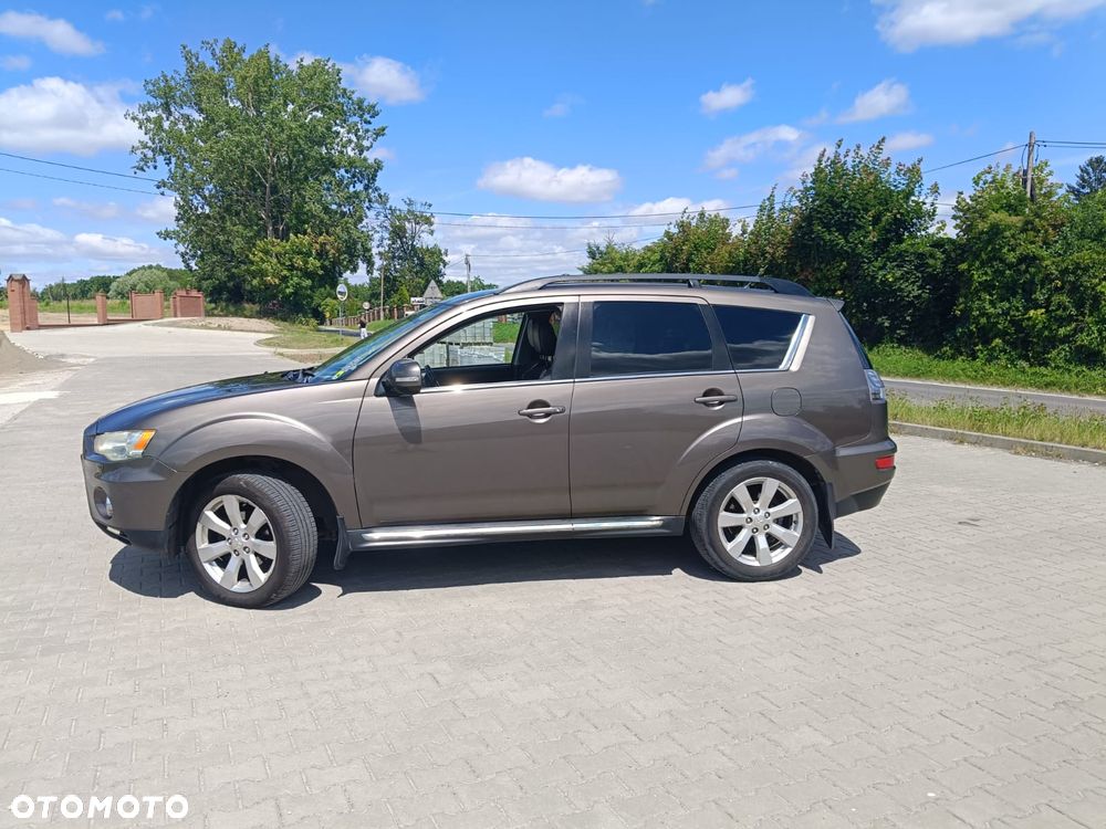 Mitsubishi Outlander 2.2 DID Instyle NAVI EU5 - 6