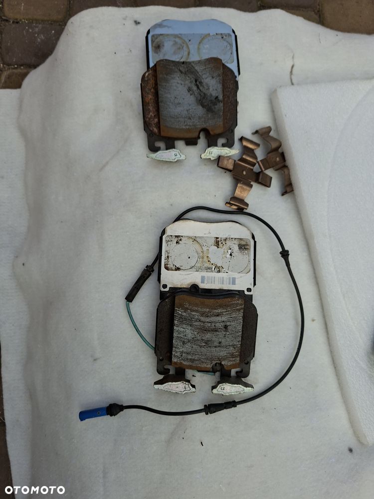 BMW g30 g31 g32 hamulce Mpakiet zestaw 100% orginał tarcze kolcki i zaciski!! - 31