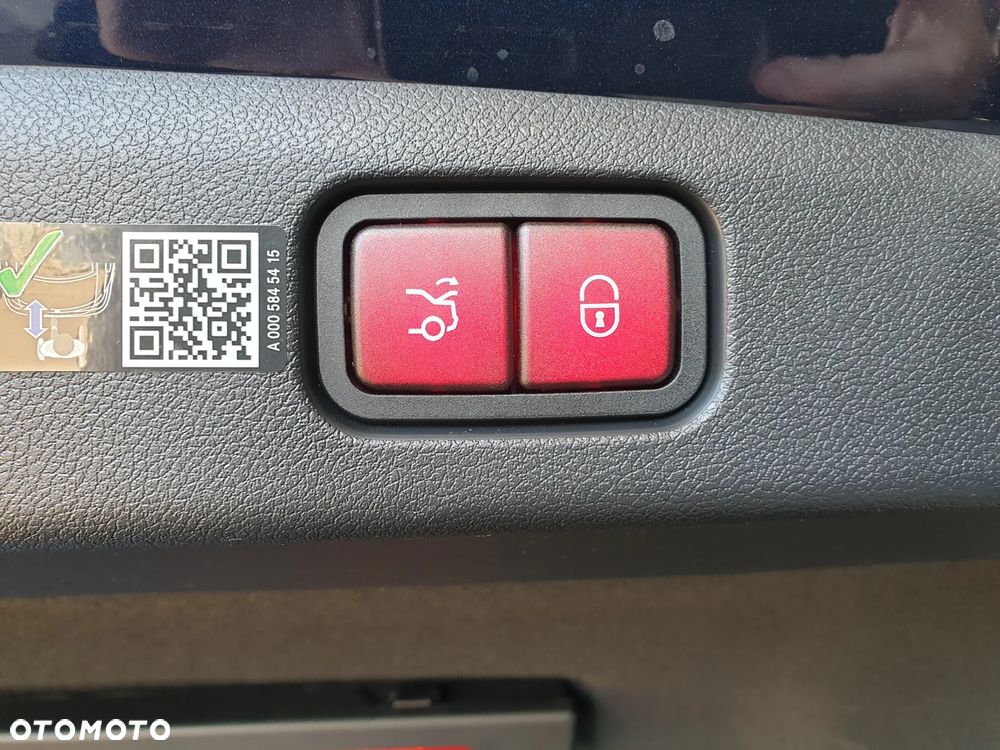 Mercedes-Benz Klasa E - 19