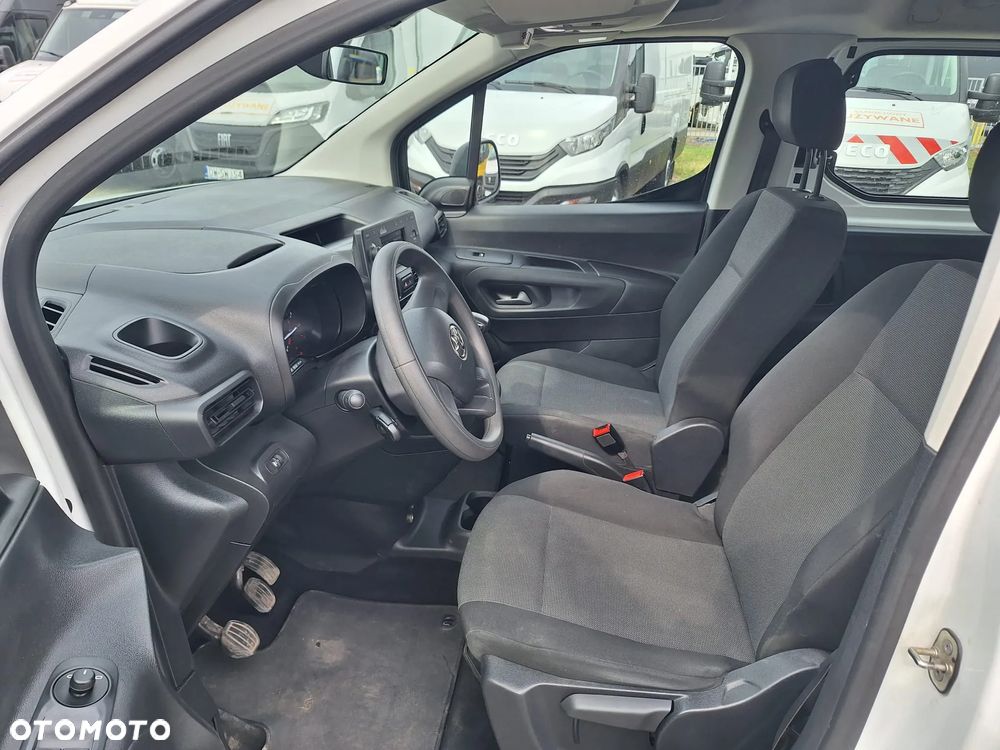 Toyota Proace City Verso 5 osobowy 1,5 diesel - 9