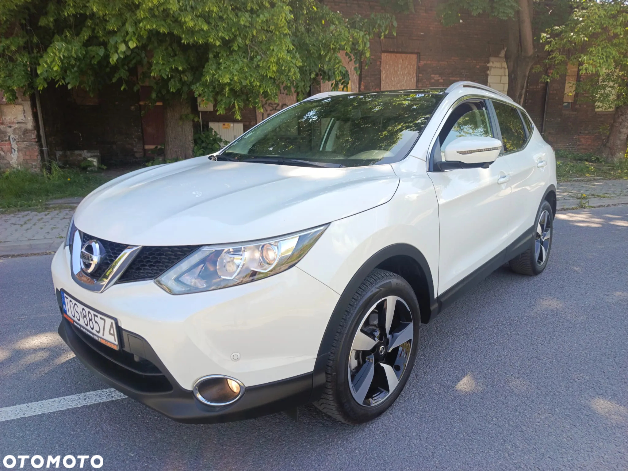 Nissan Qashqai 1.2 DIG-T N-Connecta EU6 - 10