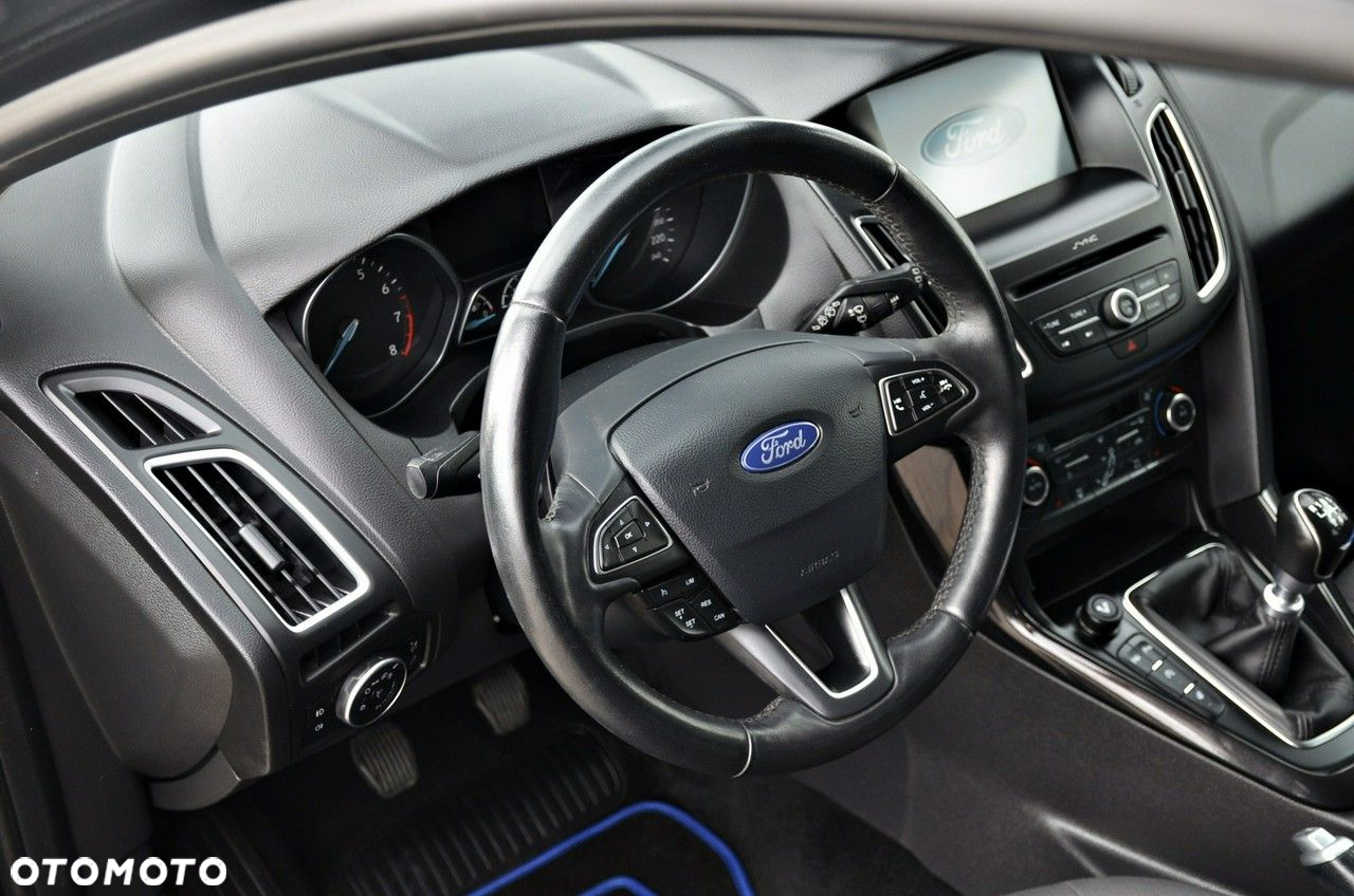 Ford Focus - 16