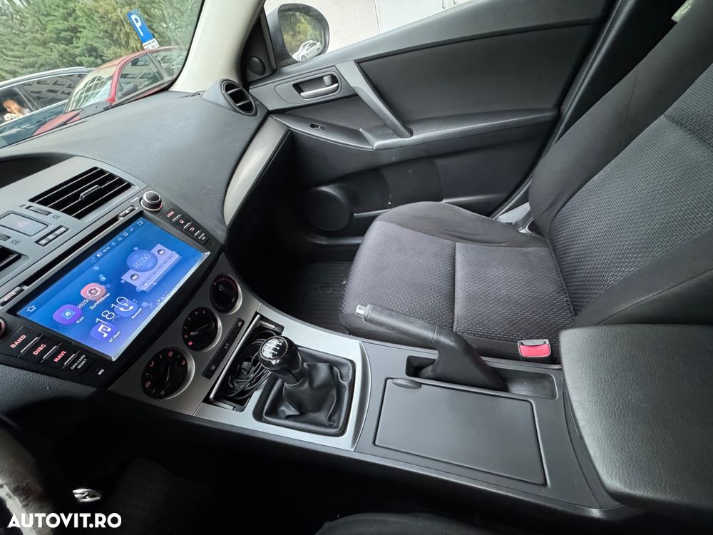 Mazda 3 - 10