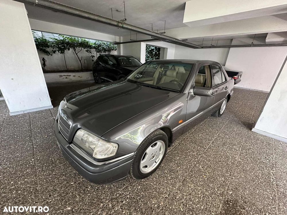Mercedes-Benz C - 1