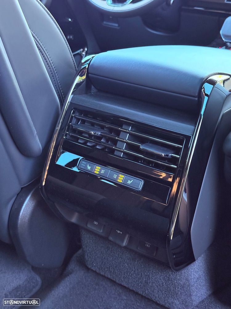 Land Rover Range Rover Sport 3.0 D300 Dynamic SE - 37