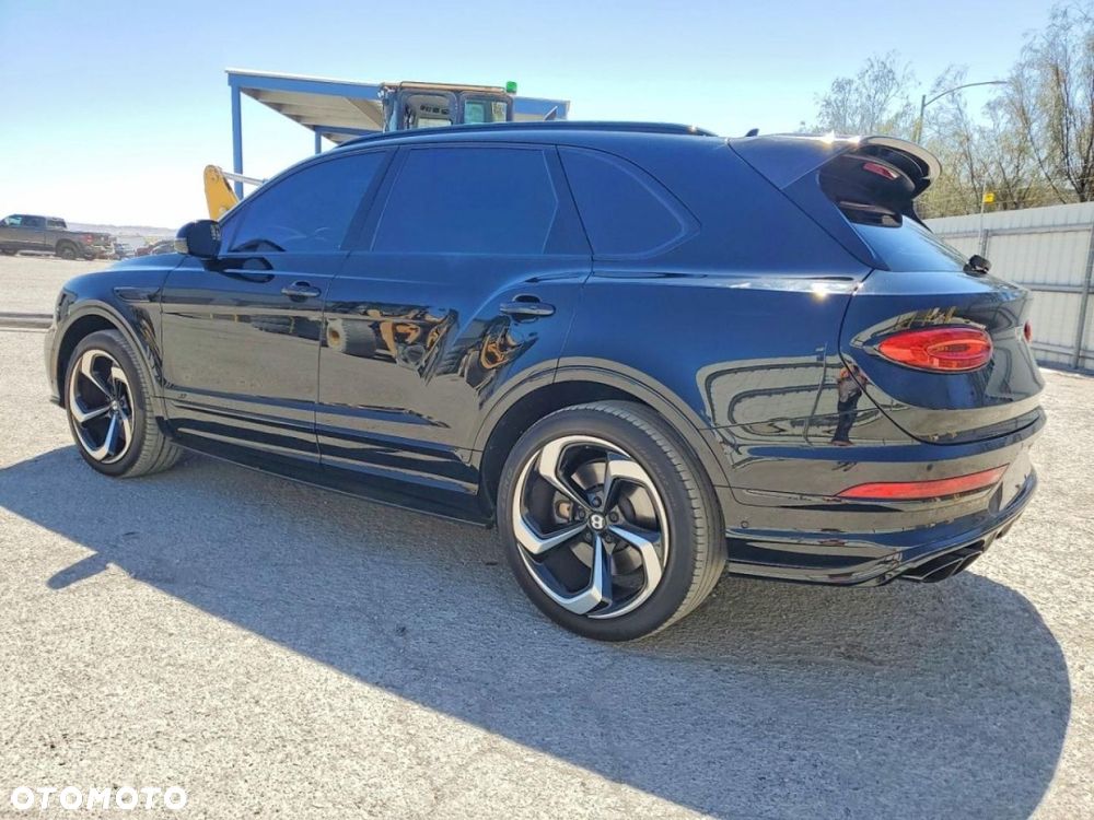 Bentley Bentayga - 3
