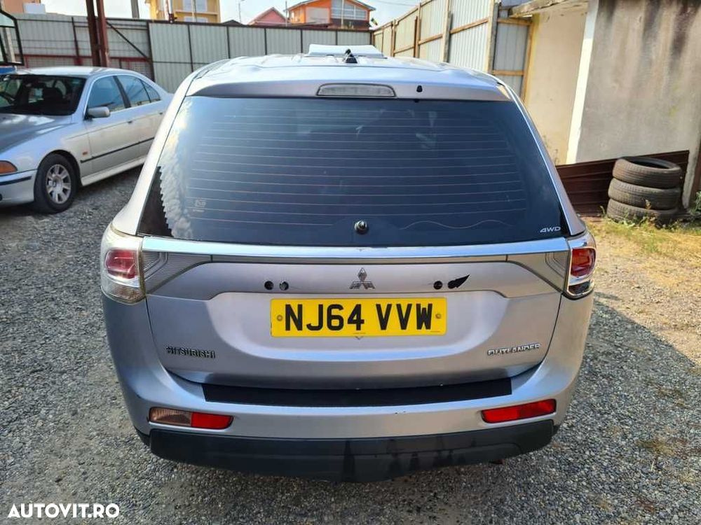 Dezmembrari dezmembrez  Mitsubishi Outlander III 2.2 DIESEL 2012-2020 - 4