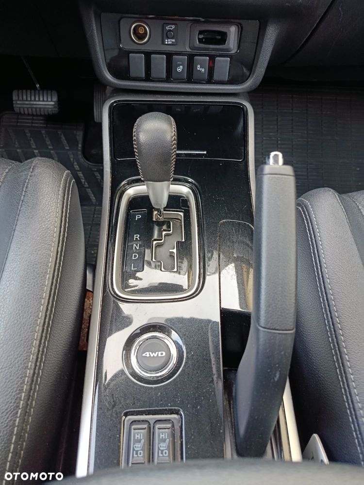 Mitsubishi Outlander 2.0 4WD CVT Diamant Edition+ - 12