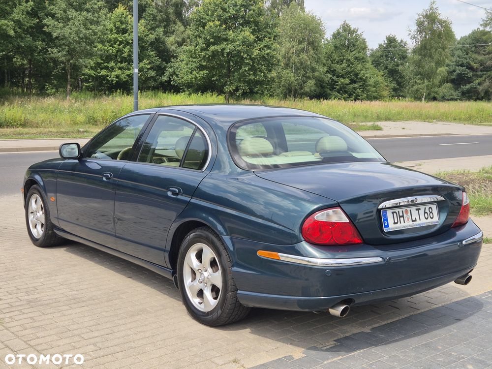 Jaguar S-Type - 4