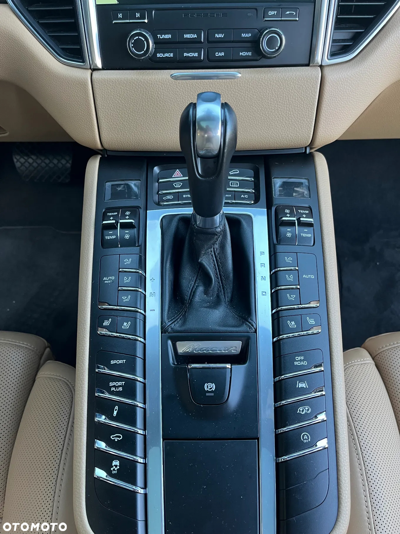 Porsche Macan - 16