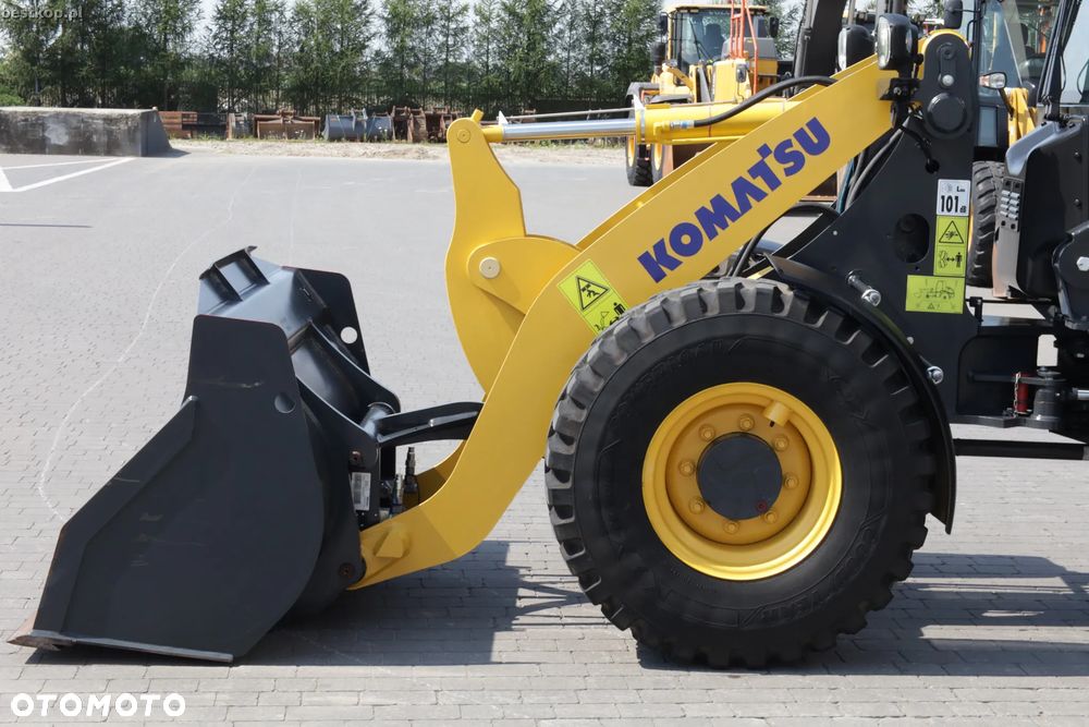 Komatsu WA70M-8 - 14