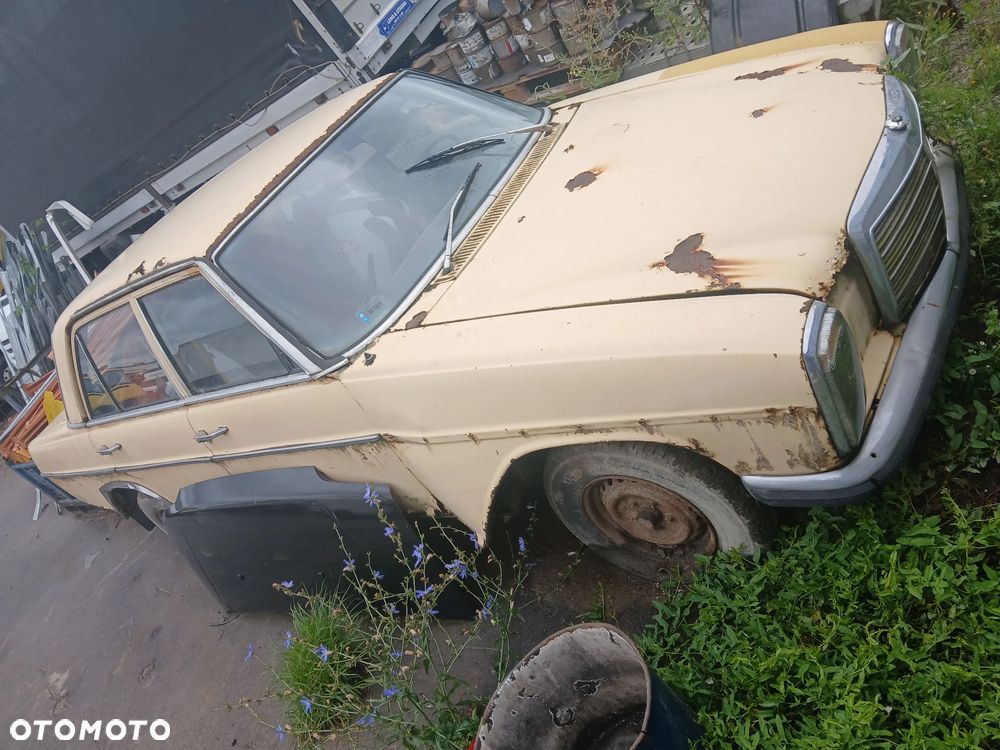 mercedes w115 w114 silnik om615 2.2D skrzynia sanki belka przód tył wahacz zacisk