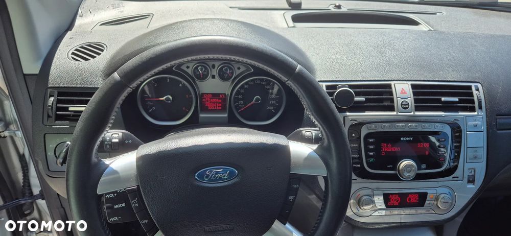 Ford Kuga 2.0 TDCi Titanium - 7