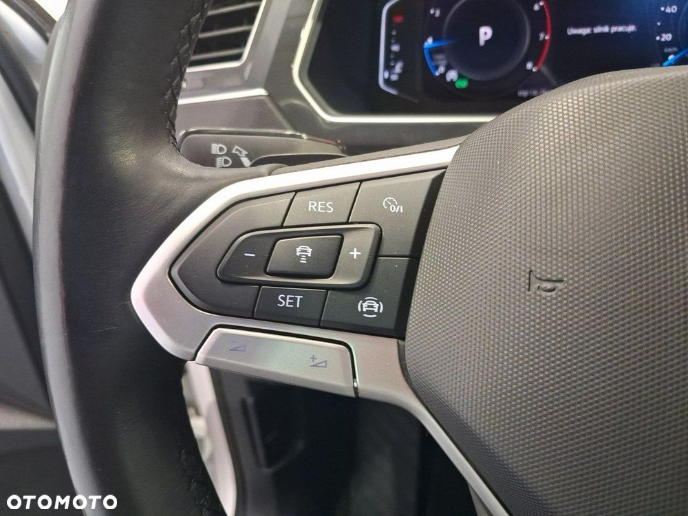 Volkswagen Tiguan - 17