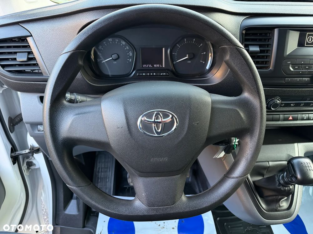 Toyota Proace Verso - 24