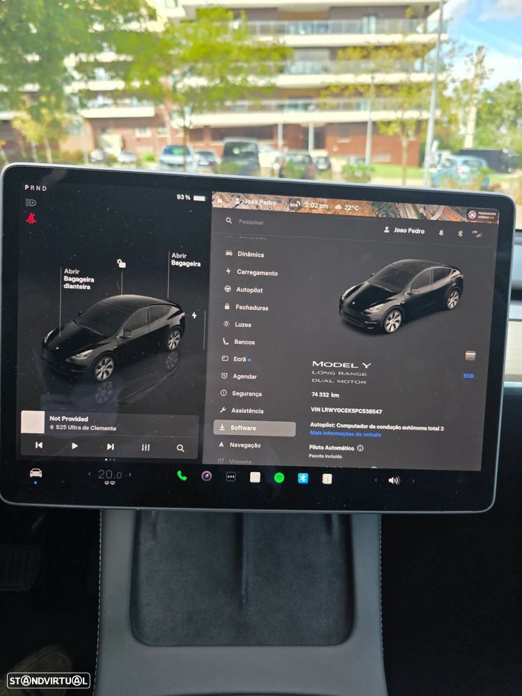 Tesla Model Y Long Range Dual Motor AWD - 16