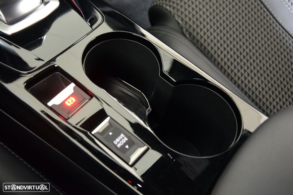 Peugeot e-208 50 kWh GT - 23