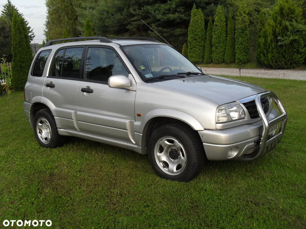 Suzuki Grand Vitara 2.0 - 5
