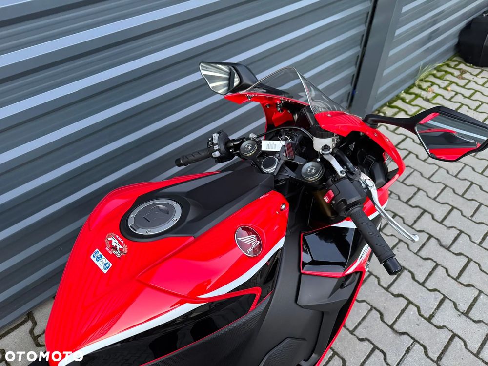 Honda CBR - 15