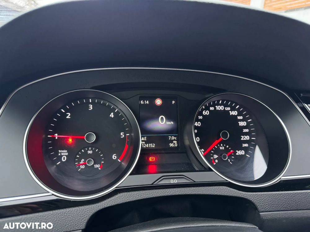 Volkswagen Passat - 19